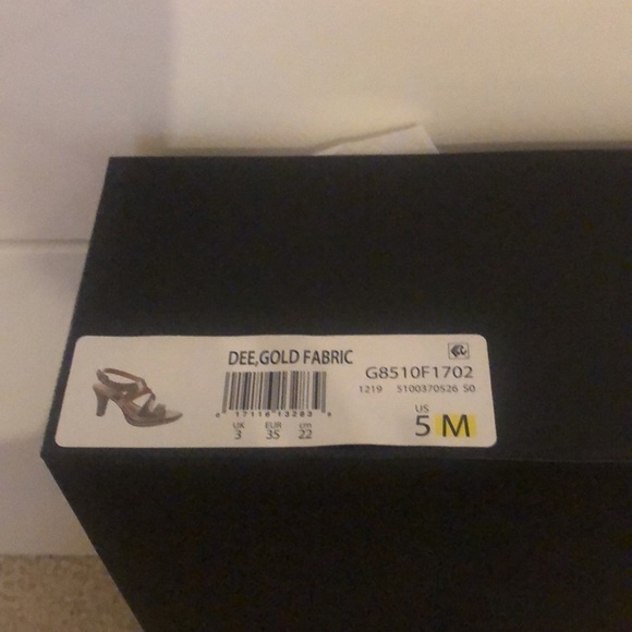 Naturalizer Dee Sandal Gold Metallic - Picture 5 of 6